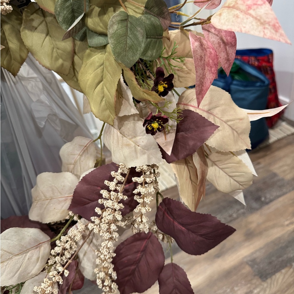 NWT, Threshold With Studio McGee Fall/Autumn artificial wreath, 26” - Picture 4 of 6